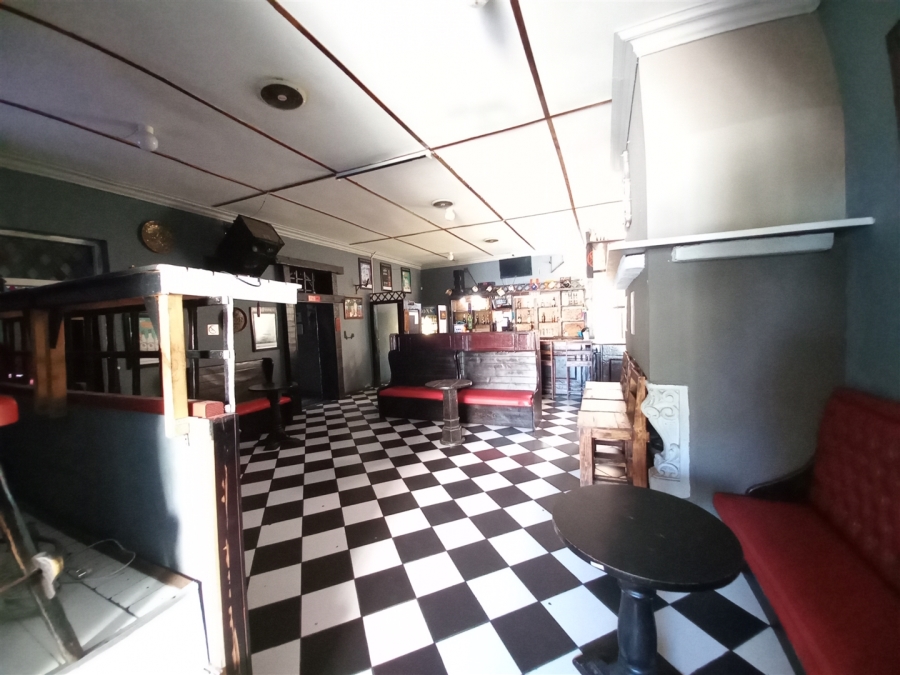 Commercial Property for Sale in Uitenhage Central Eastern Cape